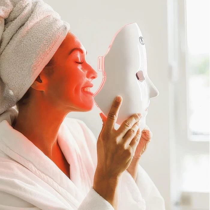 Relaxus: LED Light Therapy Face Mask