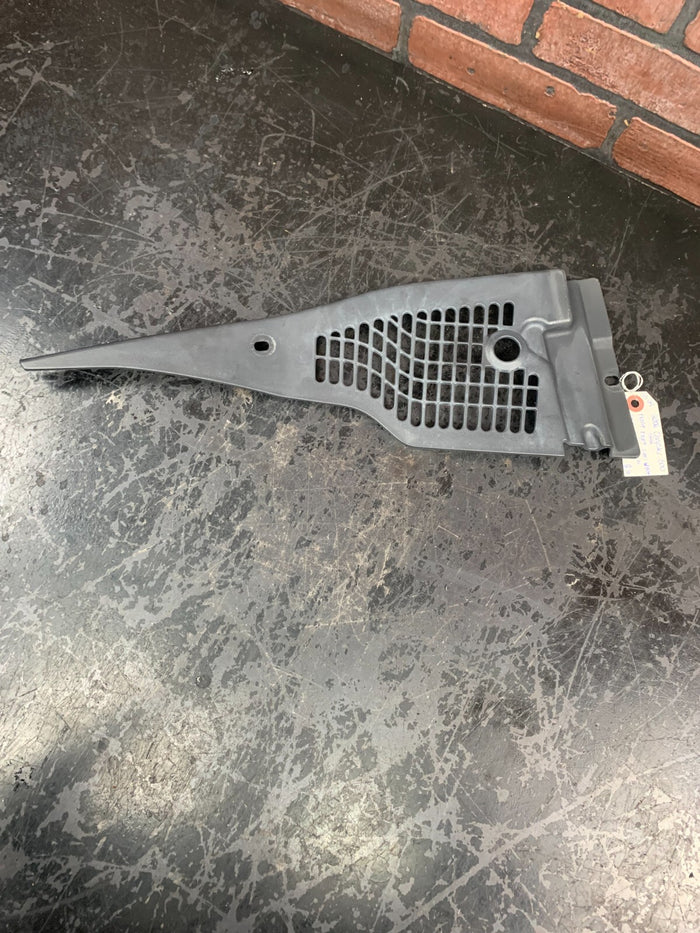 2009-2020 DODGE CHALLENGER FRONT RIGHT COWL VENT COVER PANEL OEM 04806222AB