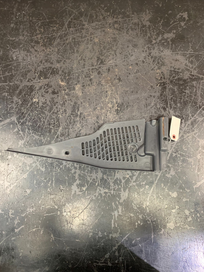 2009-2020 DODGE CHALLENGER FRONT RIGHT COWL VENT COVER PANEL OEM 04806222AB