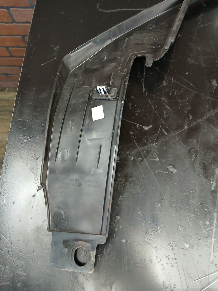 2011-2023 Dodge Charger Front Driver LH Side Door Window Molding 55315139ad