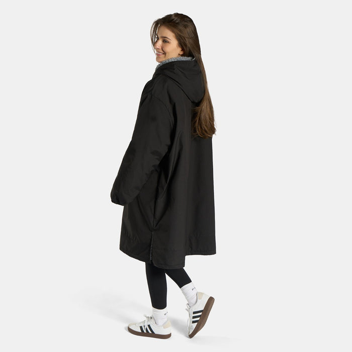 Adults Water Resistant Sherpa Drying Robe - Black/Grey
🇬🇧