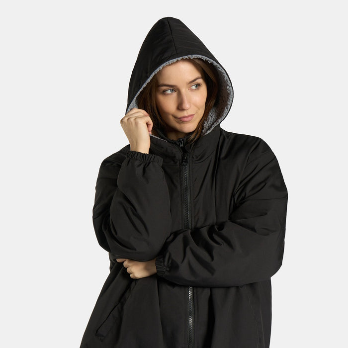 Adults Water Resistant Sherpa Drying Robe - Black/Grey
🇬🇧