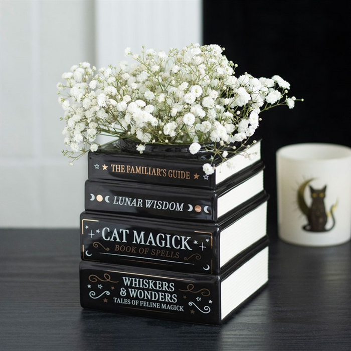 Black Cat Magick Book Stack Vase 🇬🇧