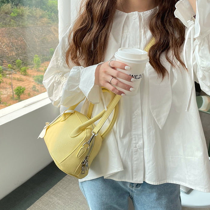 Blue Lychee Pattern One-shoulder Portable Shell Bag 🇨🇳
