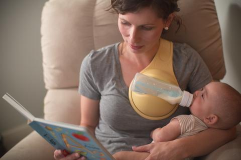 Bottle Holder The Hands Free Way To Feed Your Baby 🇨🇳