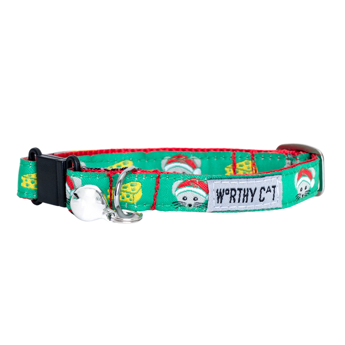 NOT-A-CREATURE-WAS-STIRRING-CAT-COLLAR