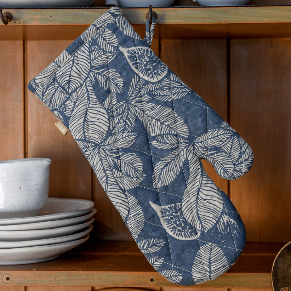 RAINE & HUMBLE Fig Tree Cotton Single Oven Glove in Kuwait - Waha Lifestyle