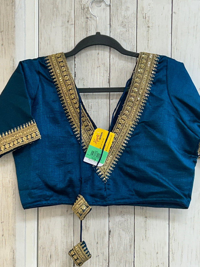 Front hook blouse