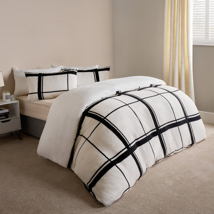 Oakley Grid Teddy Duvet Cover Set - Natural/Black 🇬🇧