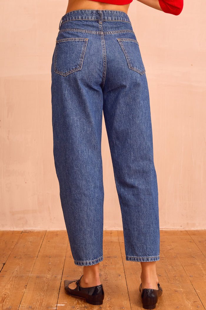 Organic Cotton Barrel Jean | Mid Wash - Aspiga