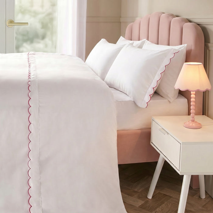 Scallop Edge Contrast Duvet Cover Set - White/Hot Pink 🇬🇧