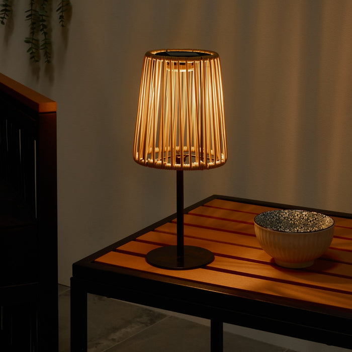 Solar Rattan Table Lamp 🇬🇧