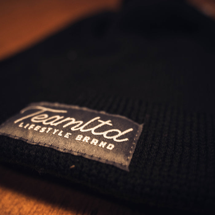 TEAMLTD Pom Toque