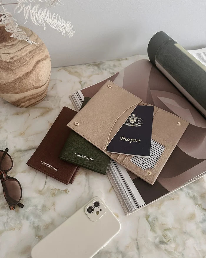 Venice Passport Holder - Saddle Cognac