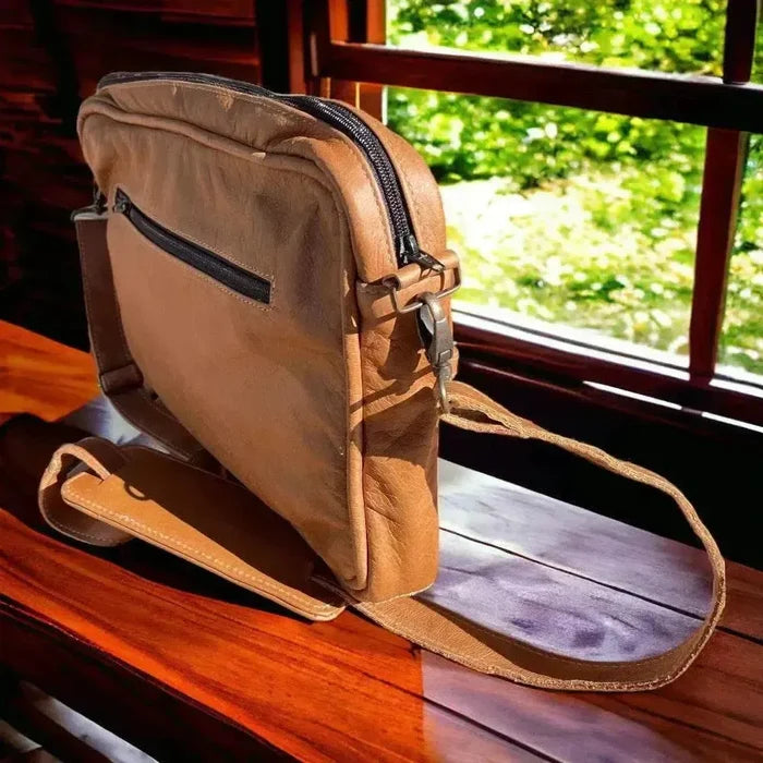 Woesmooi Genuine leather light laptop bag with adjustable strap for 15.6” laptops
