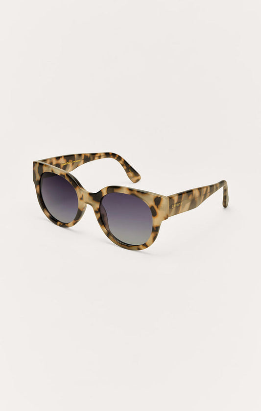 Z Supply Lunch Date Sunglasses in Dark Tort